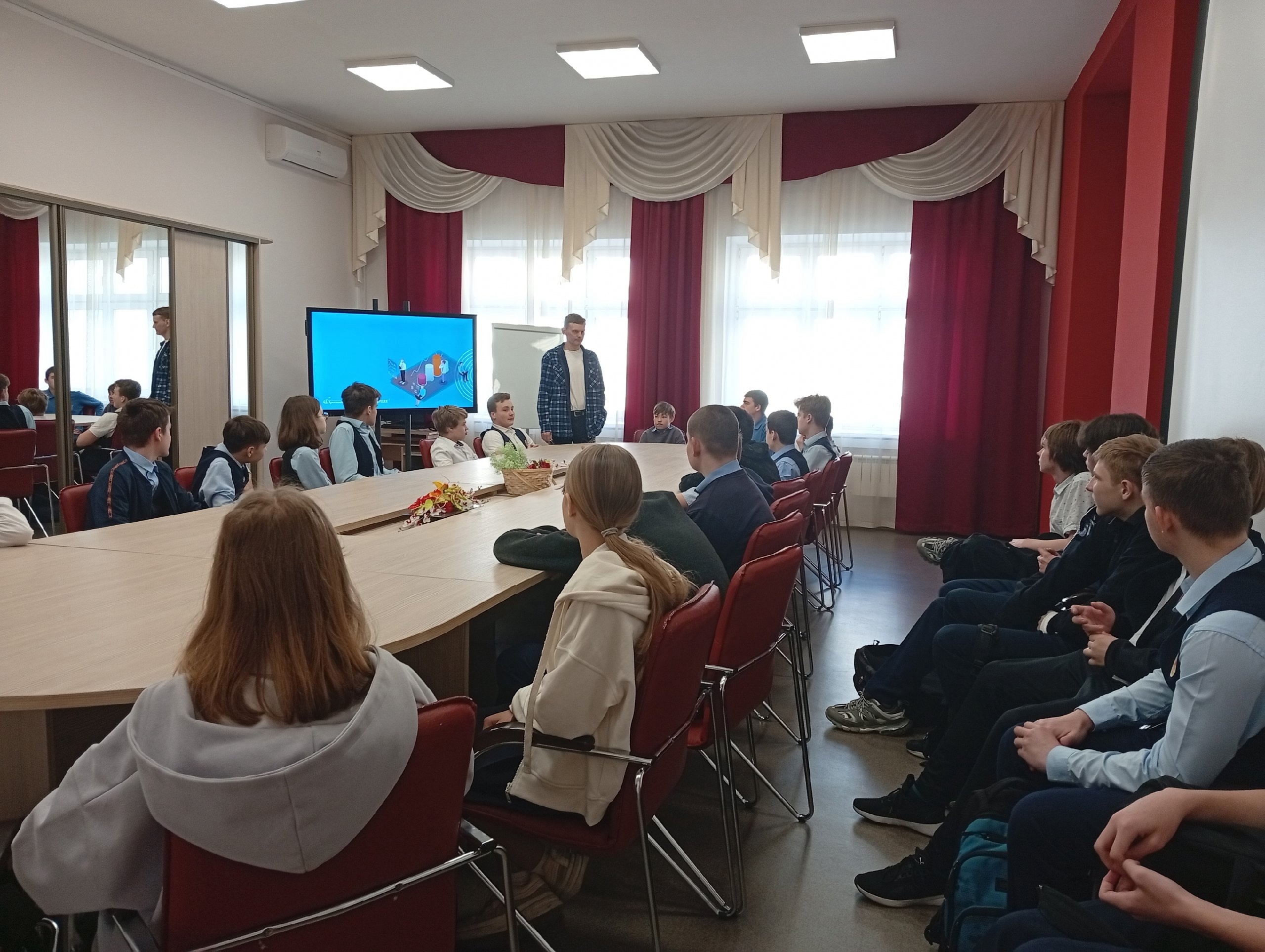 Знакомимся с интересными профессиями.