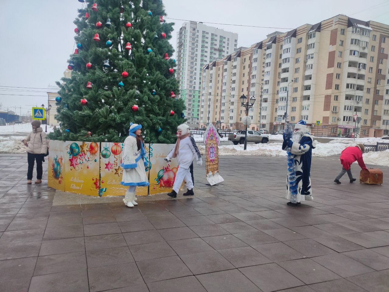 Районное театрализованное представление «Проделки Бабы Яги и кота Васьки».