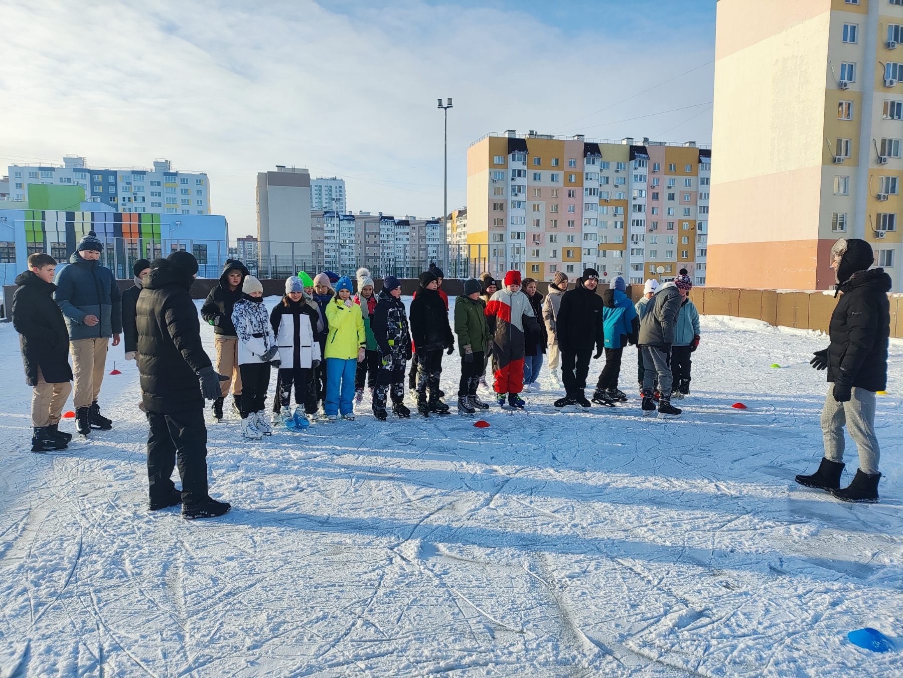 Соревнование по конькобежному спорту «Лёд надежды нашей».
