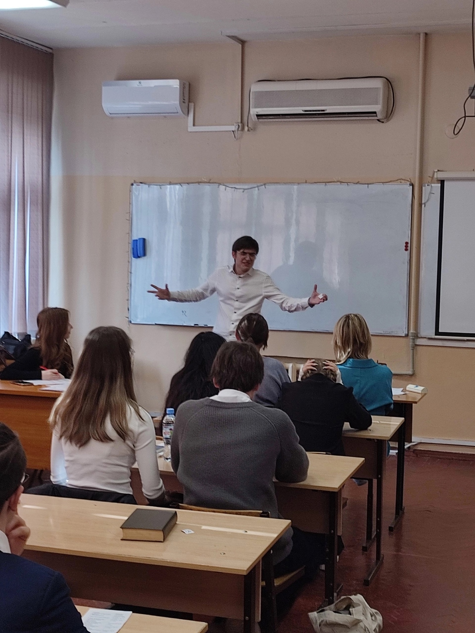 Городской фестиваль «Под сенью дружных муз».